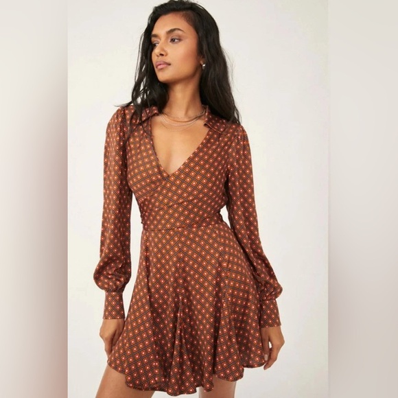 Free People Dresses & Skirts - Free People Brown Long Sleeve Printed Wrap Mini Dress
